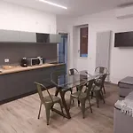 111 Suite Apartment